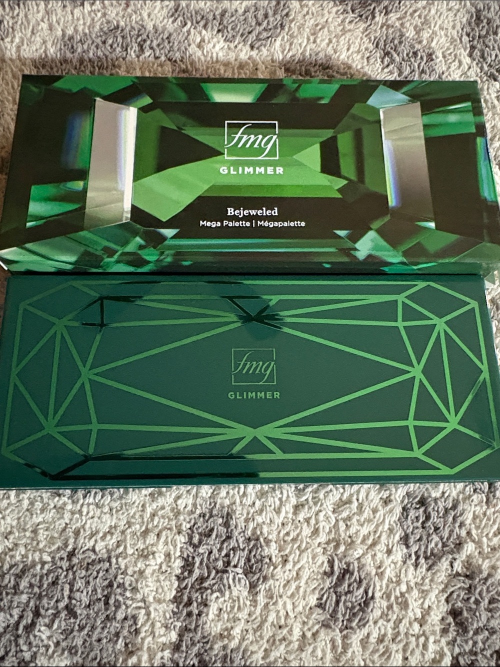 Avon Green Bejeweled Mega Palette Set 💄